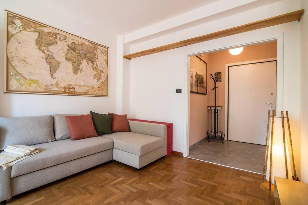 Enjoy Home - Bilocale Sulle Riviere A Due Passi Dalla Specola ปาโดวา ภายนอก รูปภาพ