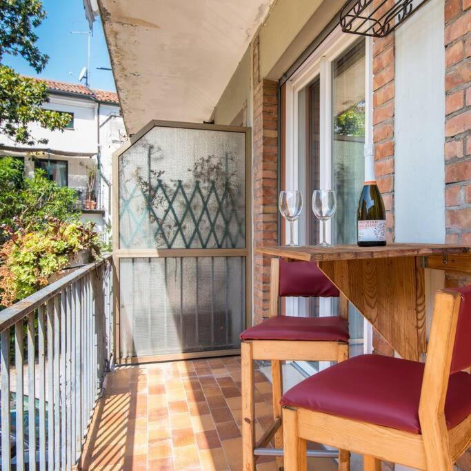 Enjoy Home - Bilocale Sulle Riviere A Due Passi Dalla Specola ปาโดวา ภายนอก รูปภาพ