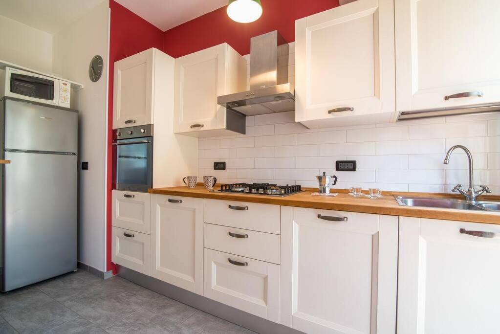Enjoy Home - Bilocale Sulle Riviere A Due Passi Dalla Specola ปาโดวา ภายนอก รูปภาพ